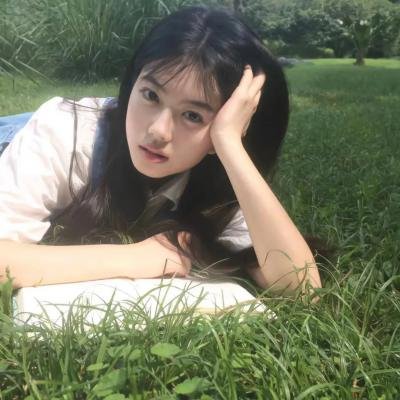 九个学生的短片
